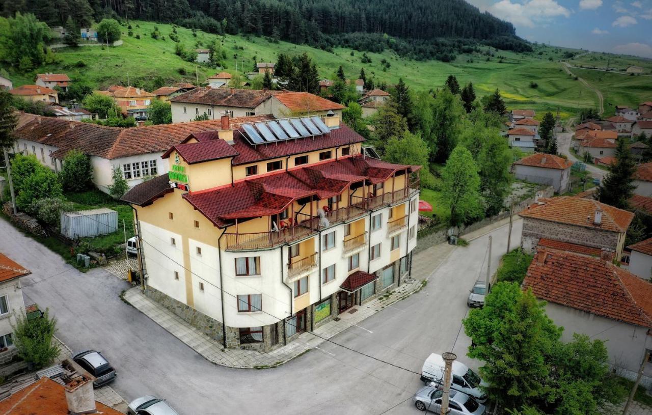 Boryka Family Hotel Asikoria Buitenkant foto
